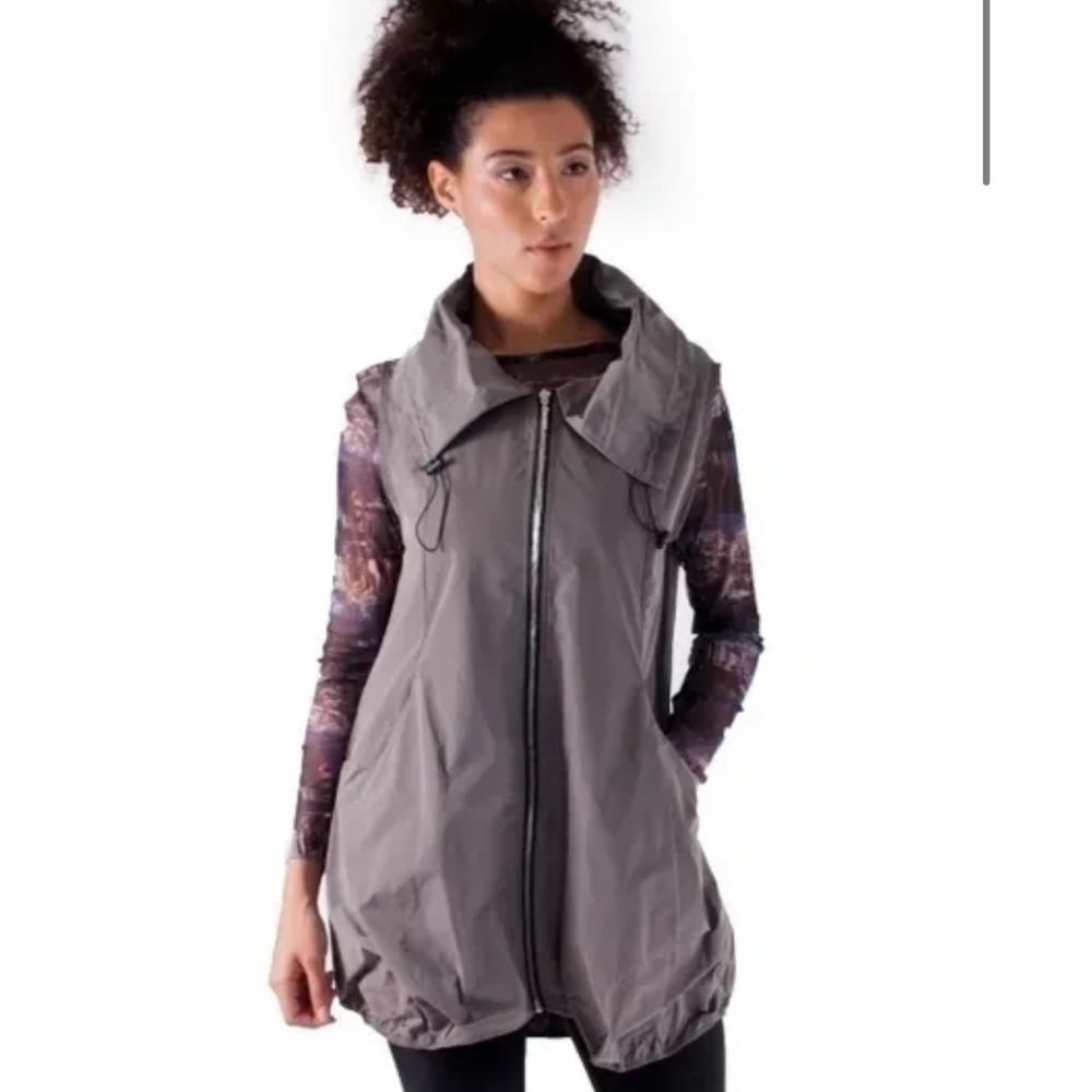 Sun Kim August Longline Vest Jacket Medium